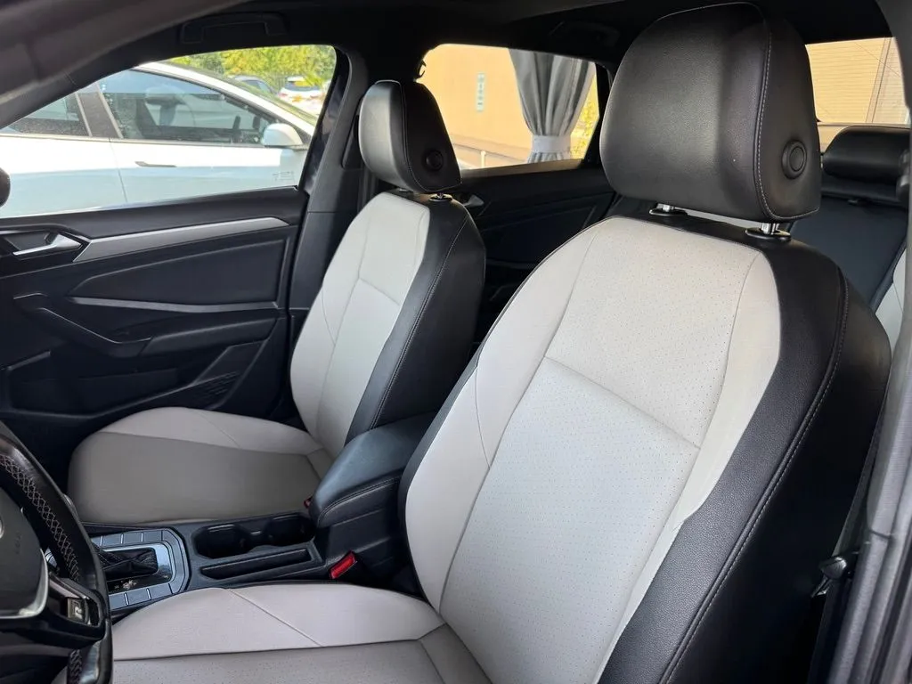 Volkswagen Jetta photo 11