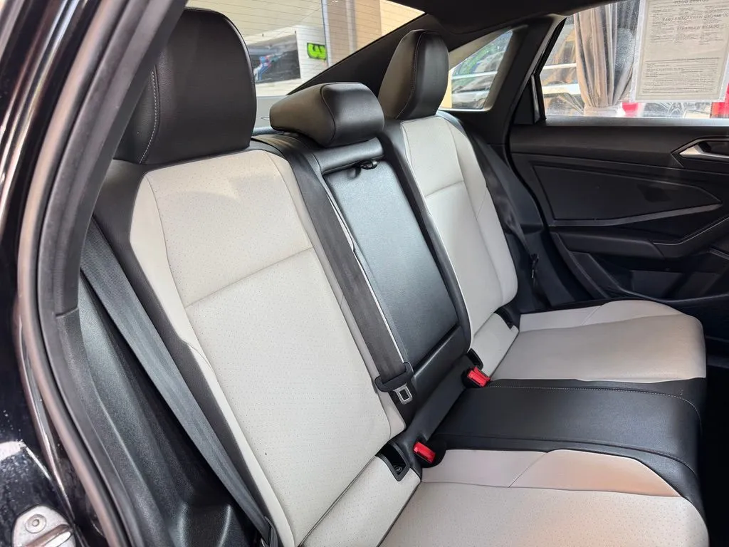 Volkswagen Jetta photo 19