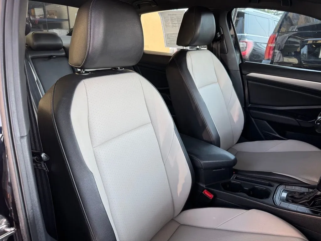 Volkswagen Jetta photo 22
