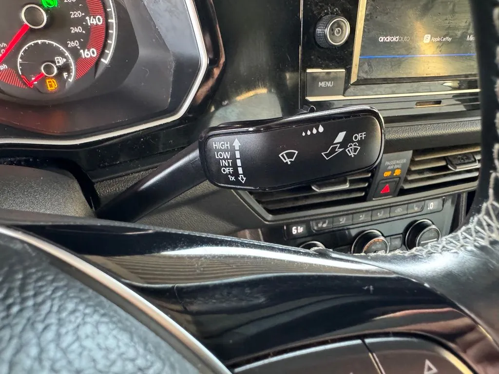 Volkswagen Jetta photo 32