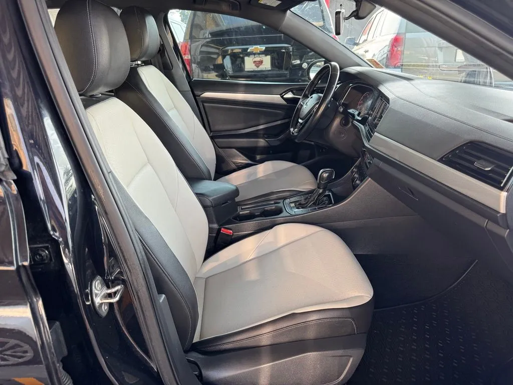 Volkswagen Jetta photo 20