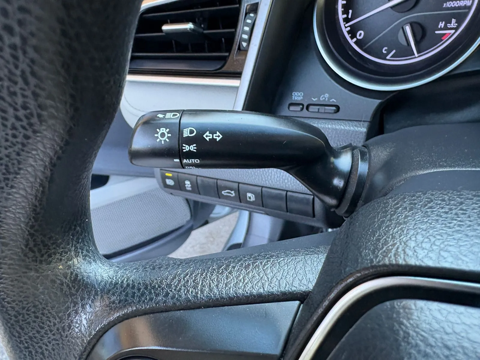Toyota Camry photo 32