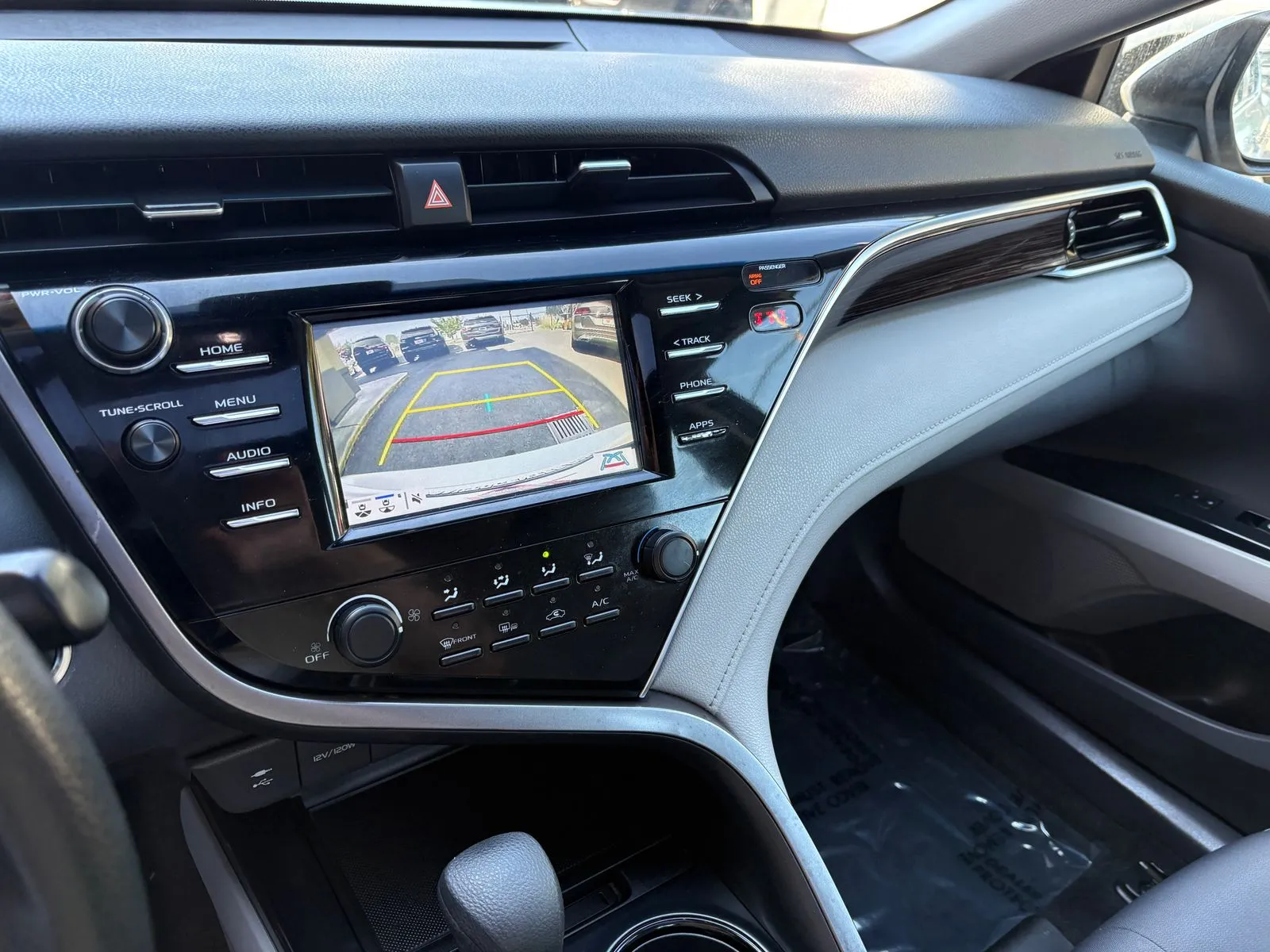 Toyota Camry photo 25