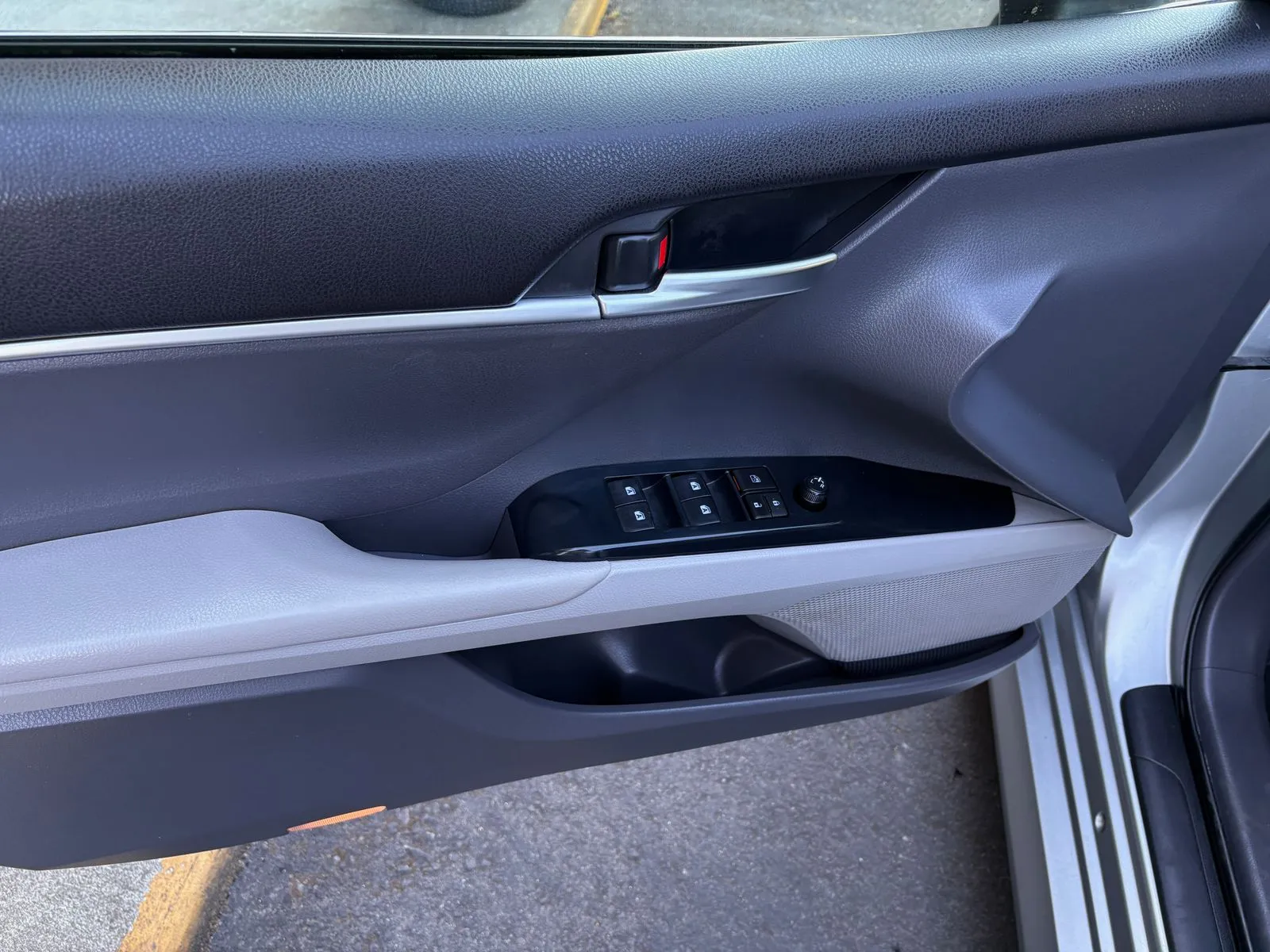 Toyota Camry photo 14
