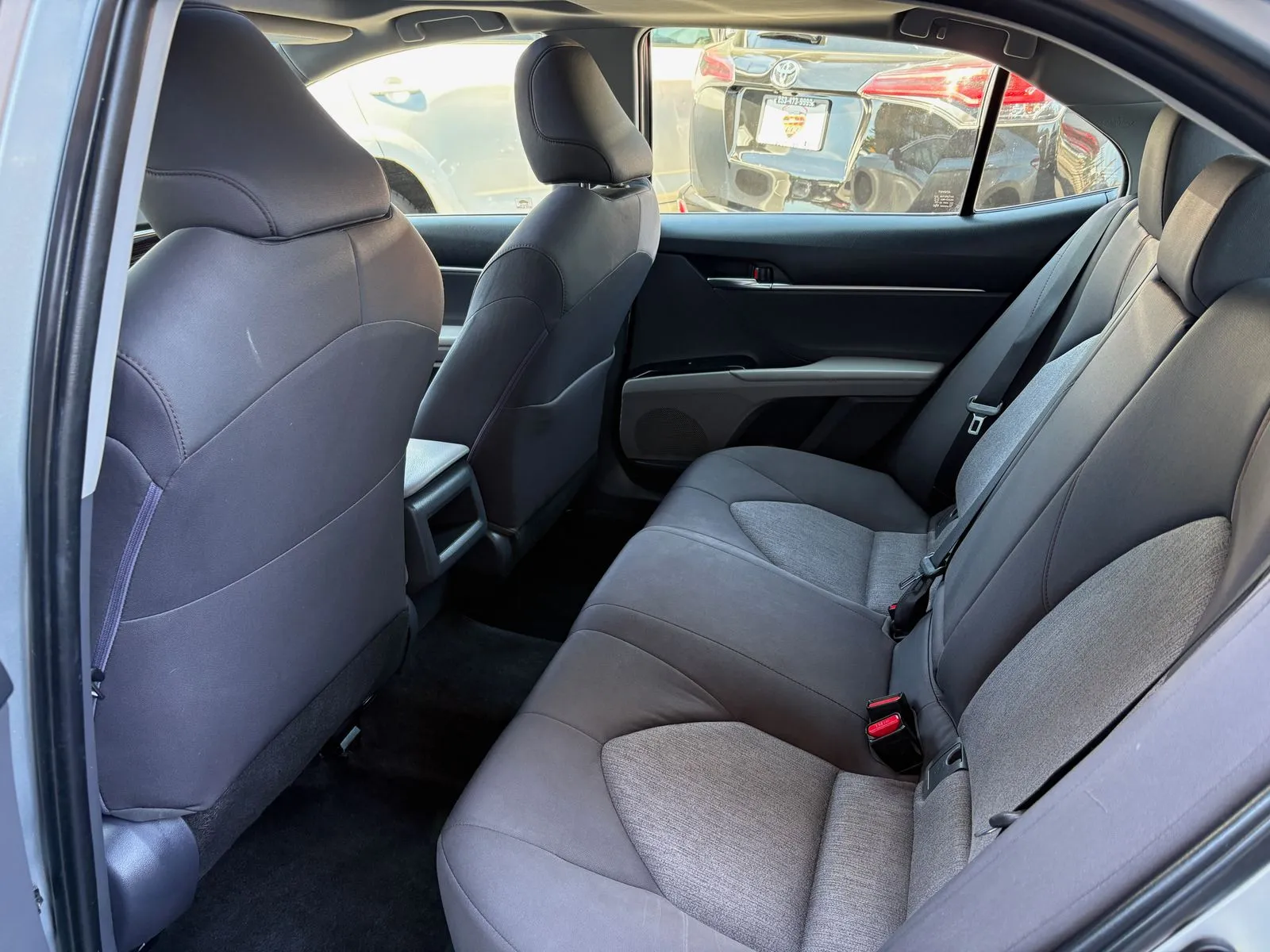 Toyota Camry photo 16