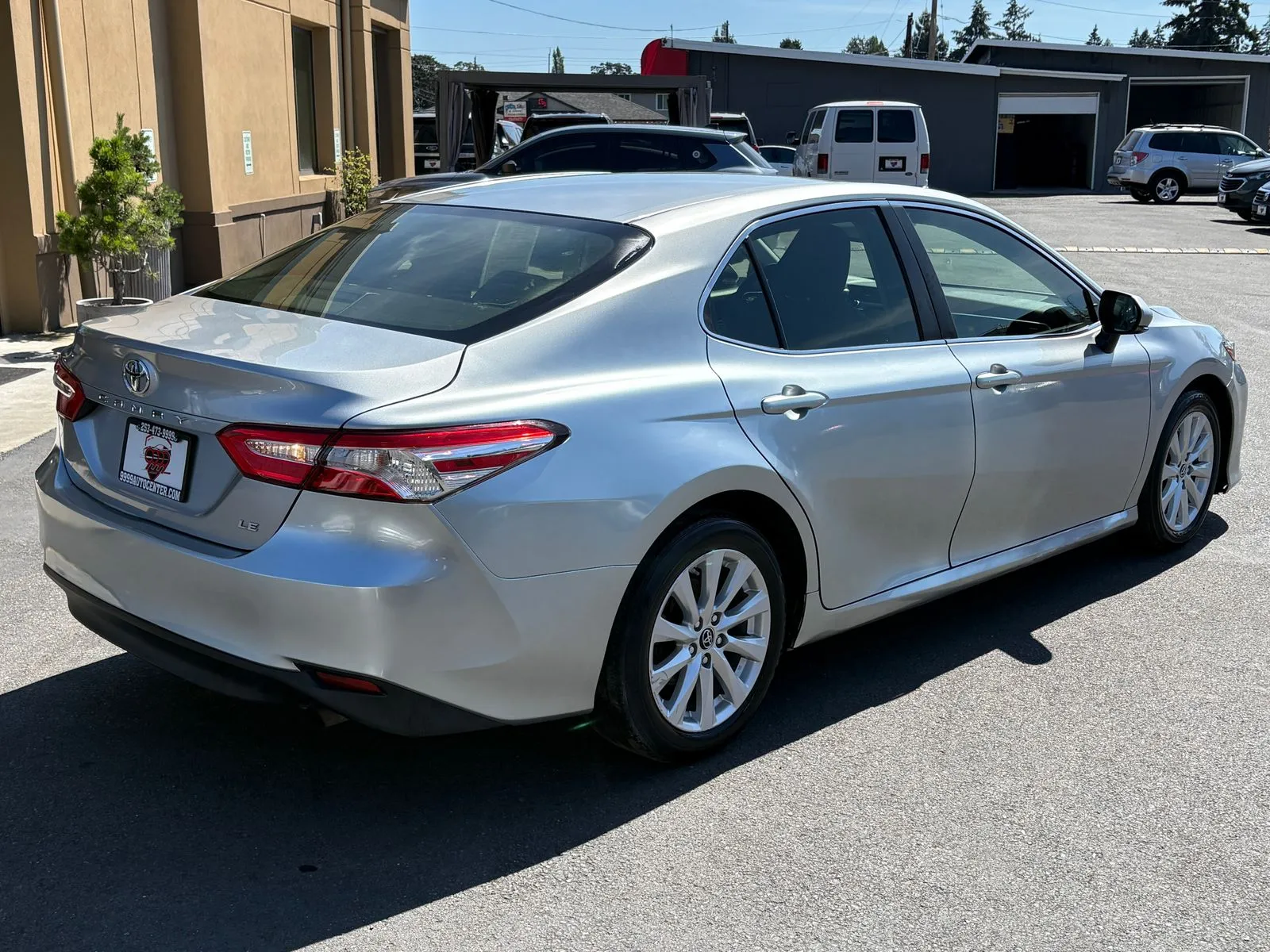 Toyota Camry photo 7