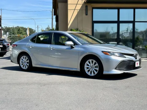 Silver 2018 Toyota Camry LE for sale in Lakewood, WA