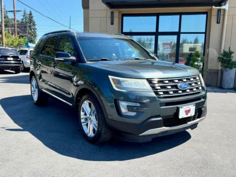 Green 2016 Ford Explorer XLT for sale in Lakewood, WA