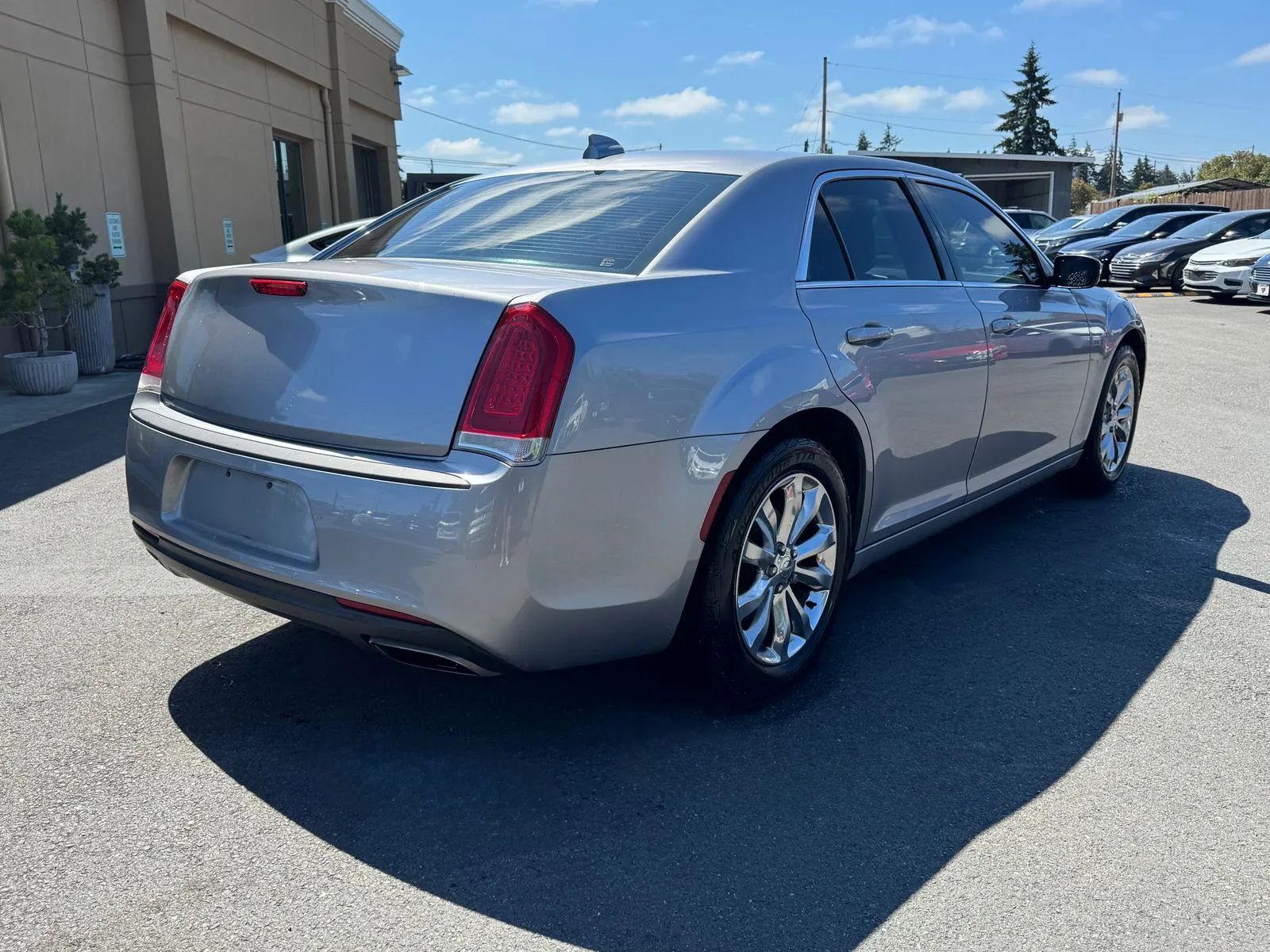 Chrysler 300 photo 7