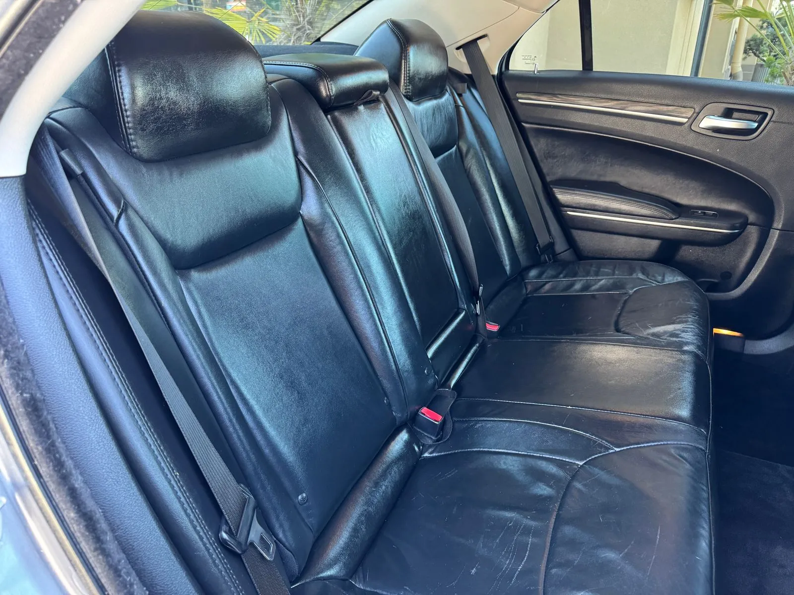 Chrysler 300 photo 19