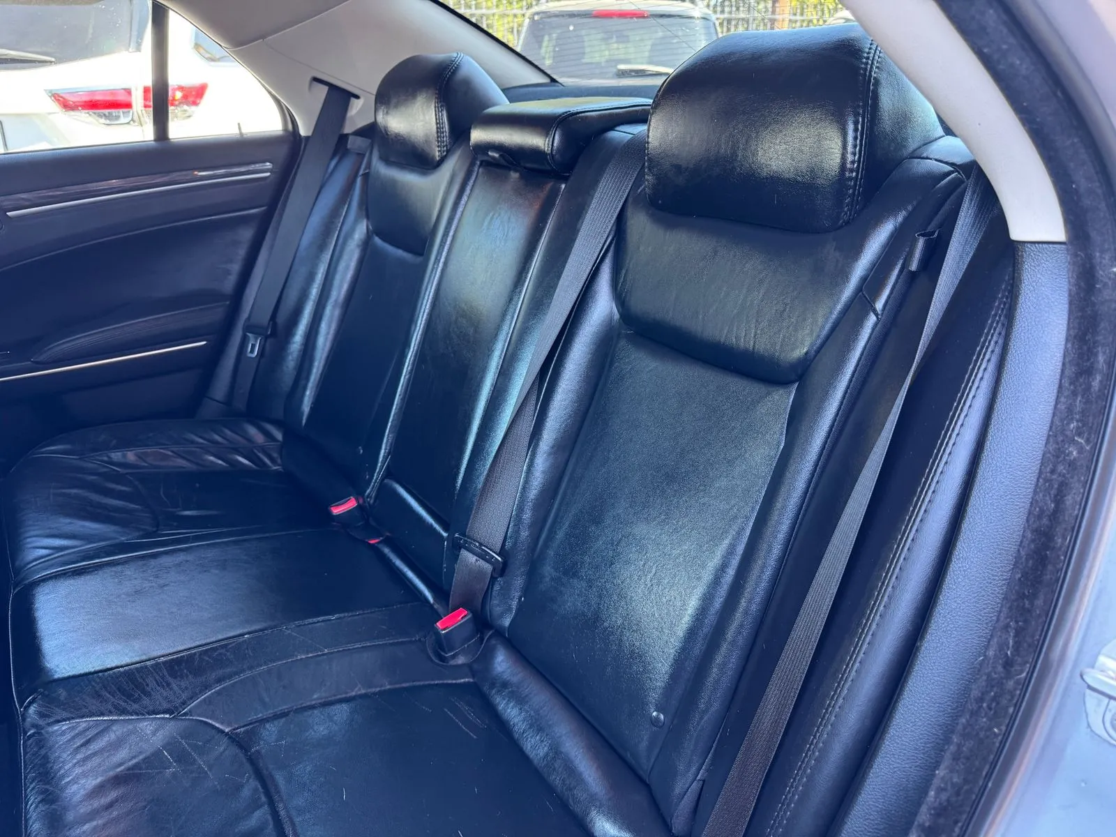 Chrysler 300 photo 16