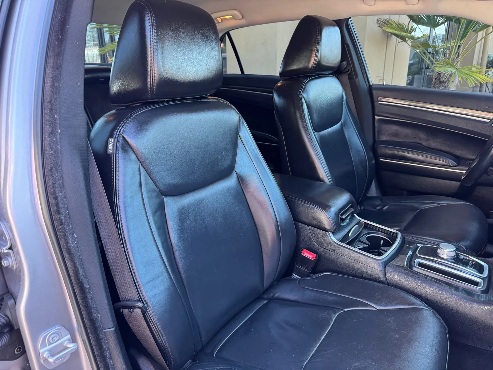Chrysler 300 photo 22