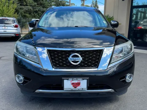 Photos of 2016 Nissan Pathfinder SL for sale in Lakewood, WA at 9999 Auto Center