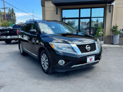 Black 2016 Nissan Pathfinder SL for sale in Lakewood, WA