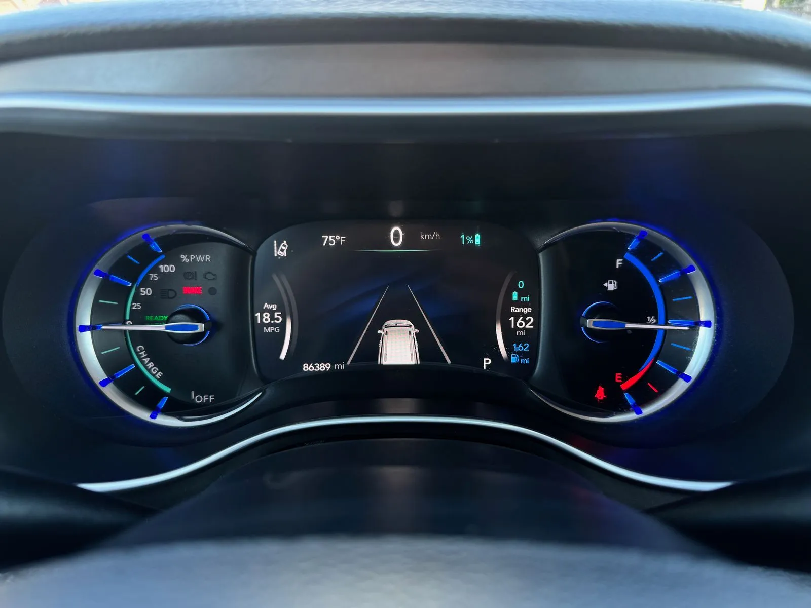Chrysler Pacifica photo 39