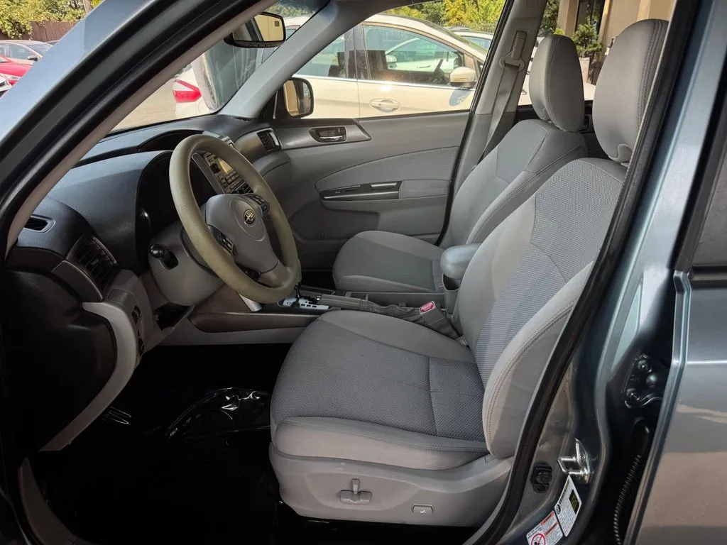 Subaru Forester photo 9