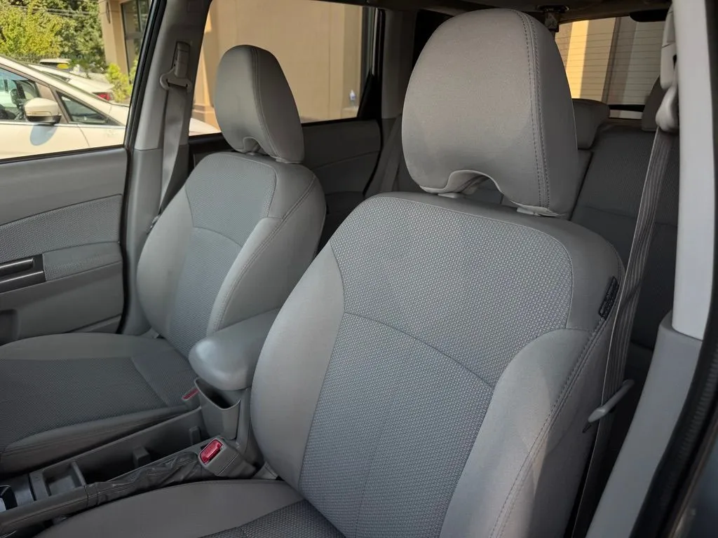 Subaru Forester photo 11