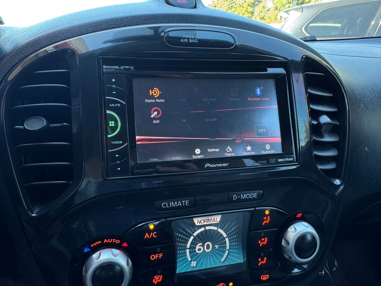 Nissan Juke photo 25