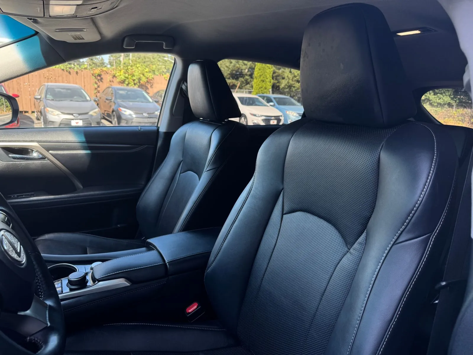 Lexus RX photo 11