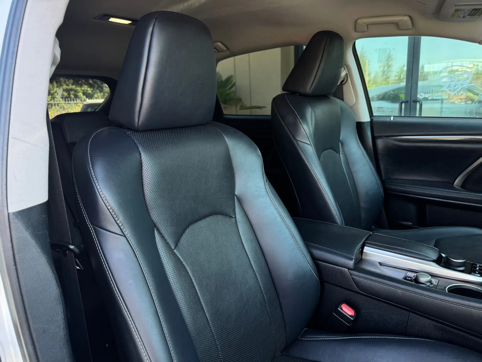 Lexus RX photo 23