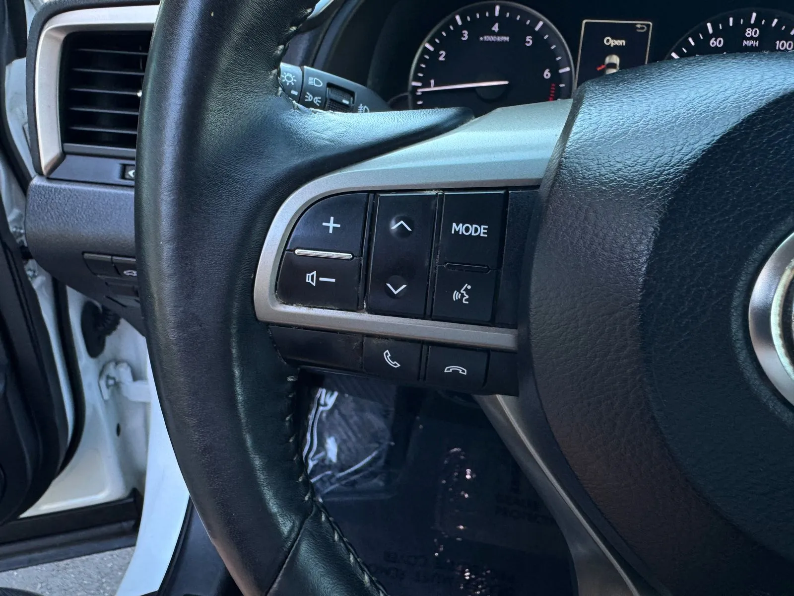 Lexus RX photo 33