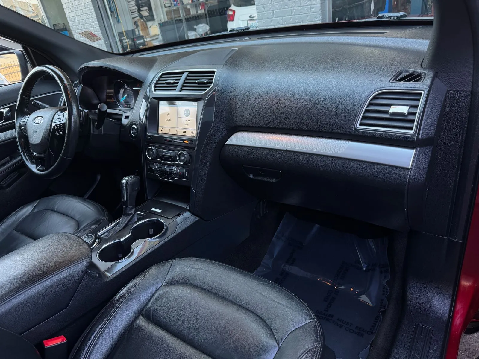Ford Explorer photo 24