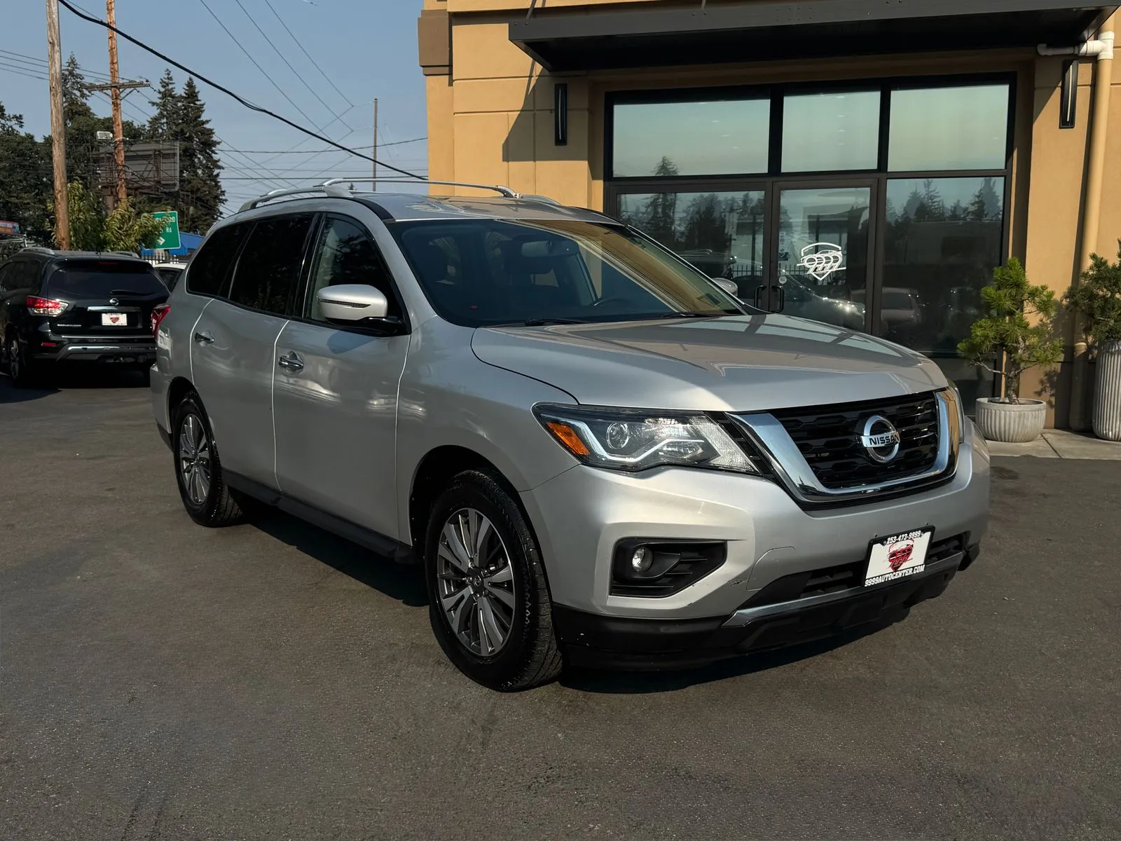 Silver 2017 Nissan Pathfinder SV for sale in Lakewood, WA