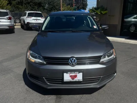 Photos of 2014 Volkswagen Jetta 1.8T SE for sale in Lakewood, WA at 9999 Auto Center