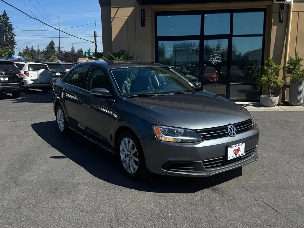 Gray 2014 Volkswagen Jetta 1.8T SE for sale in Lakewood, WA
