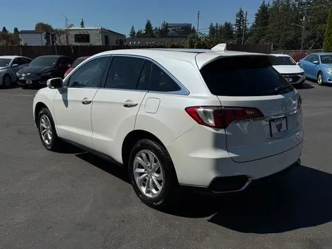 More photos of 2016 Acura RDX at 9999 Auto Center, WA