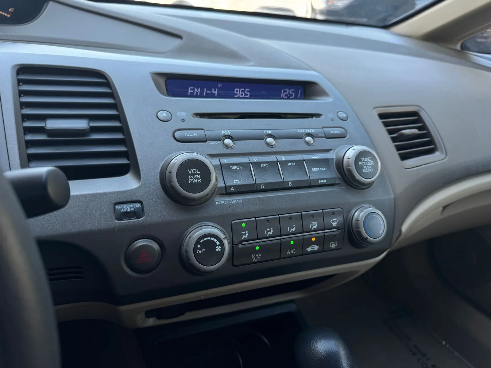 Honda Civic photo 23