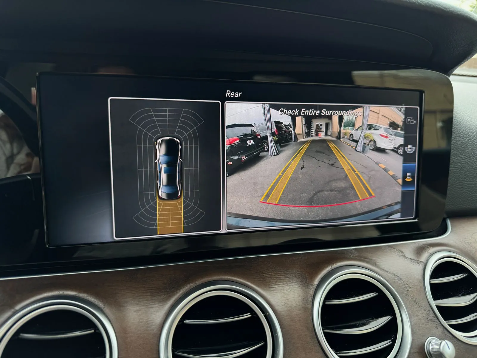 Mercedes-Benz E-Class photo 40