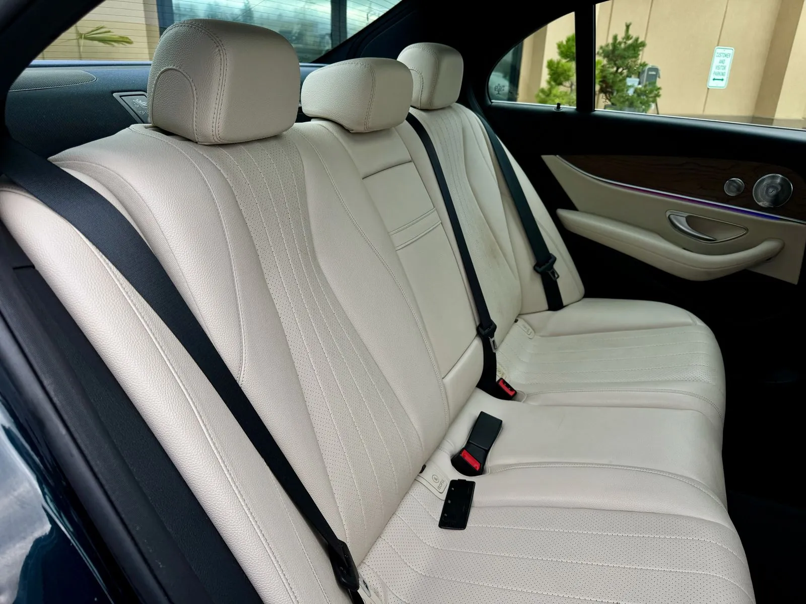 Mercedes-Benz E-Class photo 19