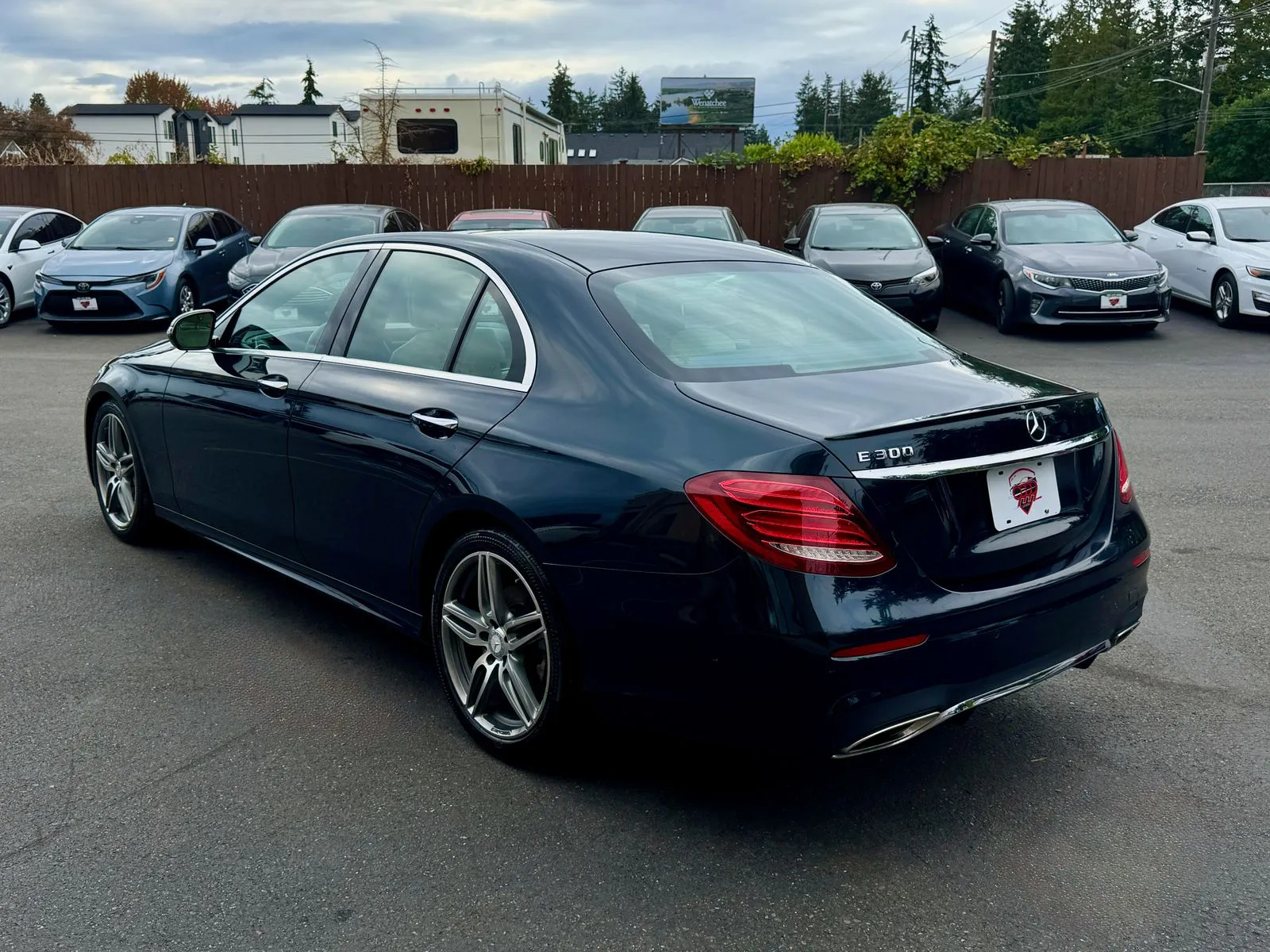 Mercedes-Benz E-Class photo 5