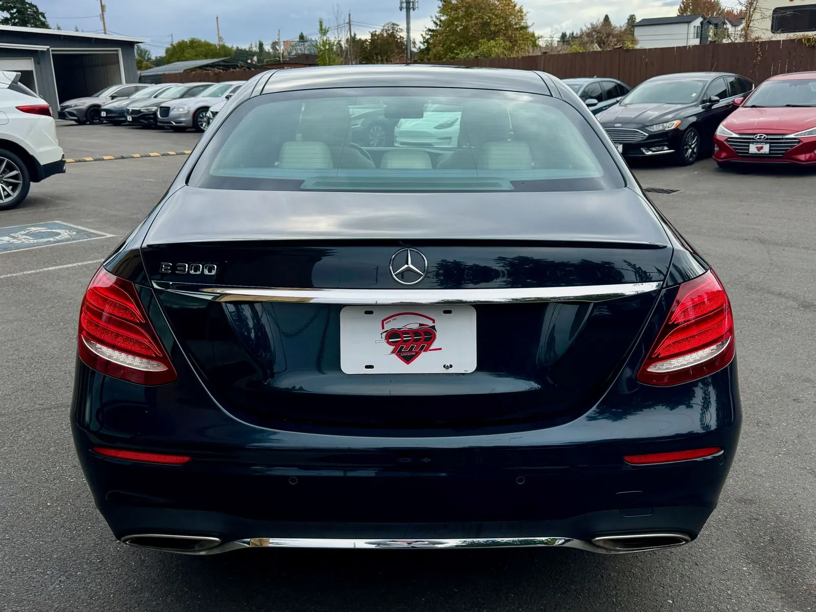 Mercedes-Benz E-Class photo 6