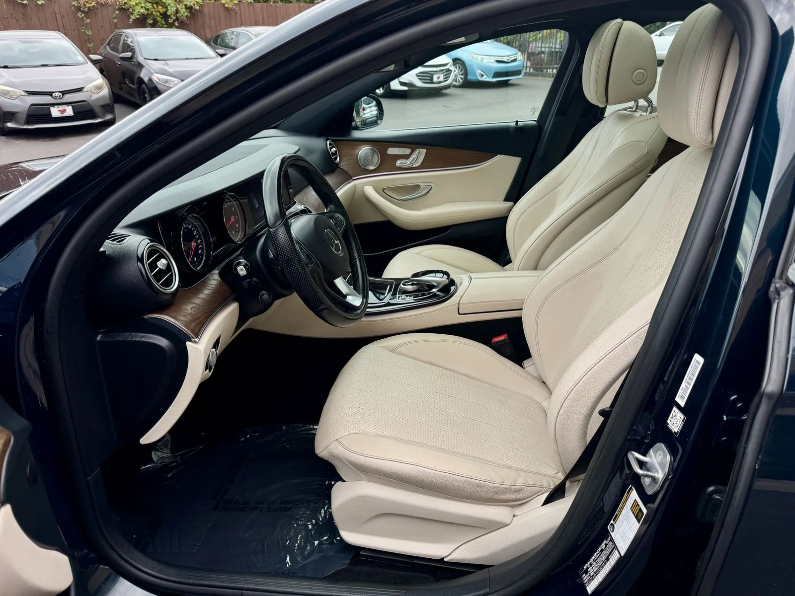 Mercedes-Benz E-Class photo 9