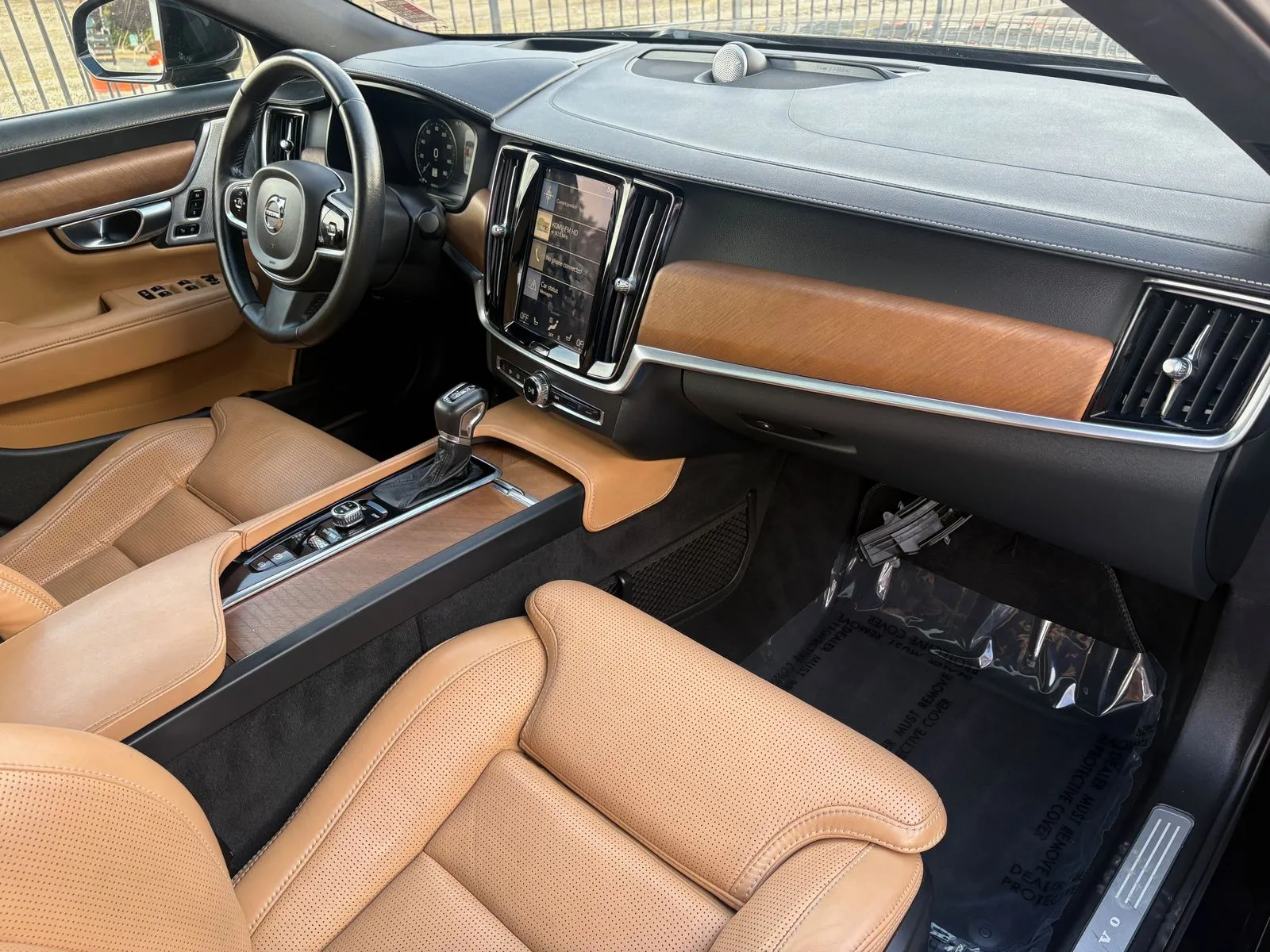 Volvo S90 photo 24