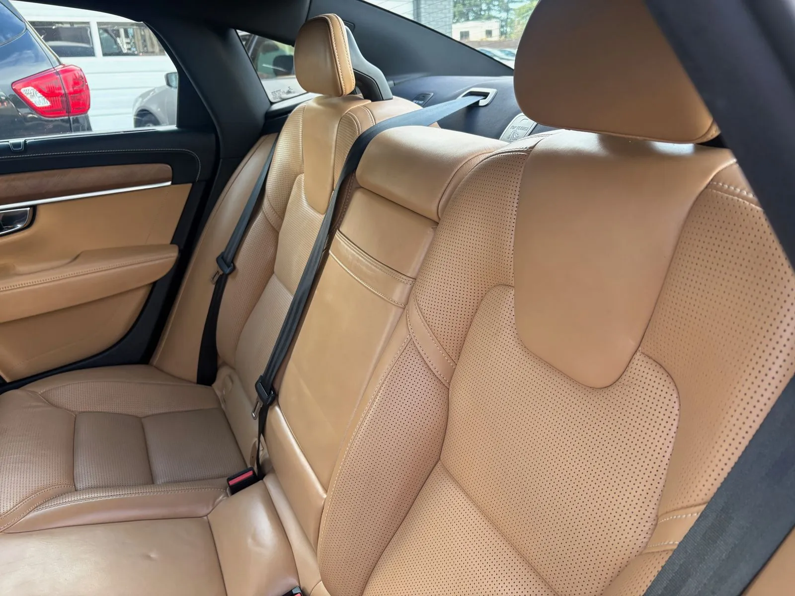 Volvo S90 photo 16