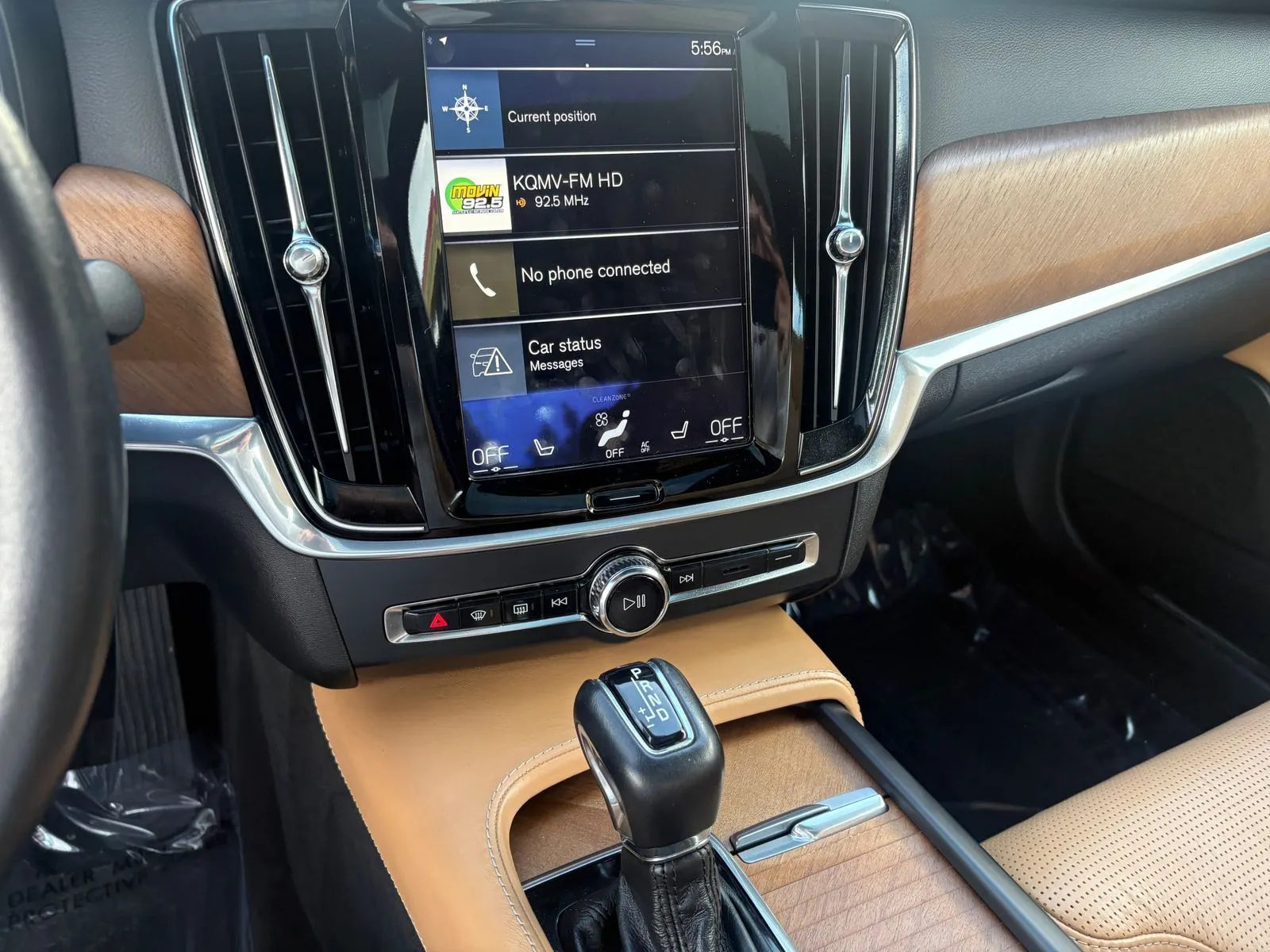 Volvo S90 photo 26
