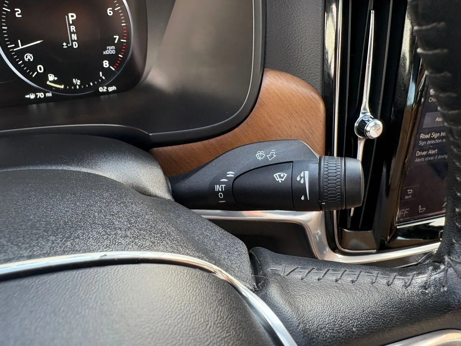Volvo S90 photo 35