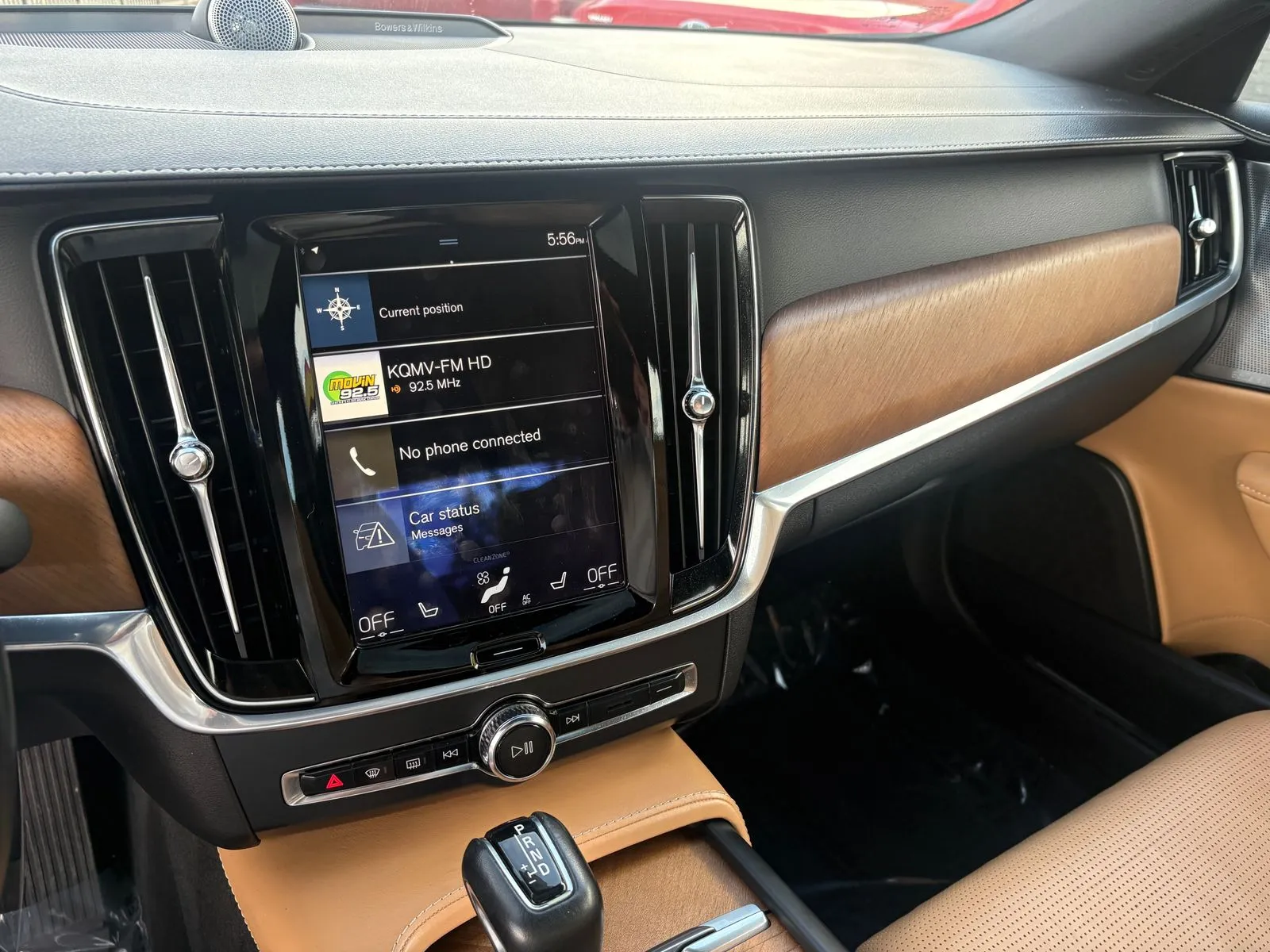 Volvo S90 photo 25