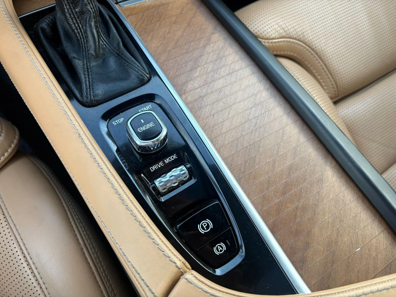 Volvo S90 photo 28