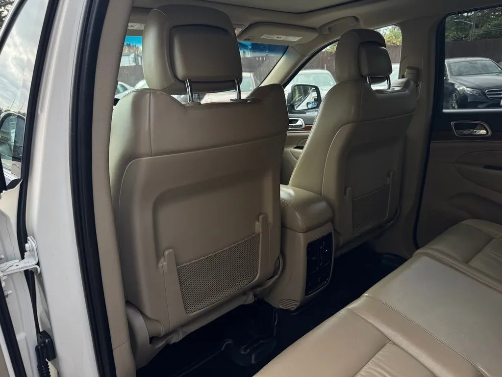 Jeep Grand Cherokee photo 15
