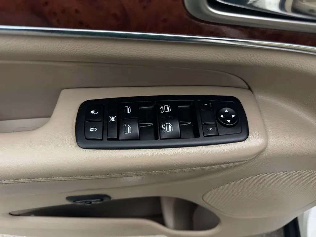 Jeep Grand Cherokee photo 13
