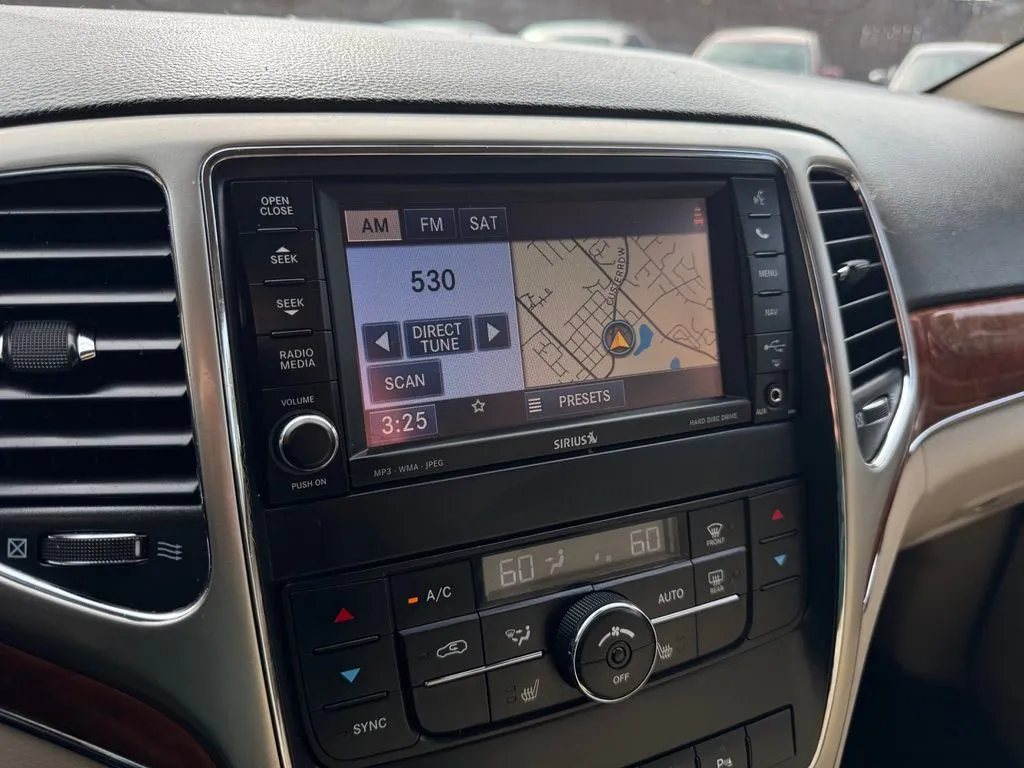 Jeep Grand Cherokee photo 25
