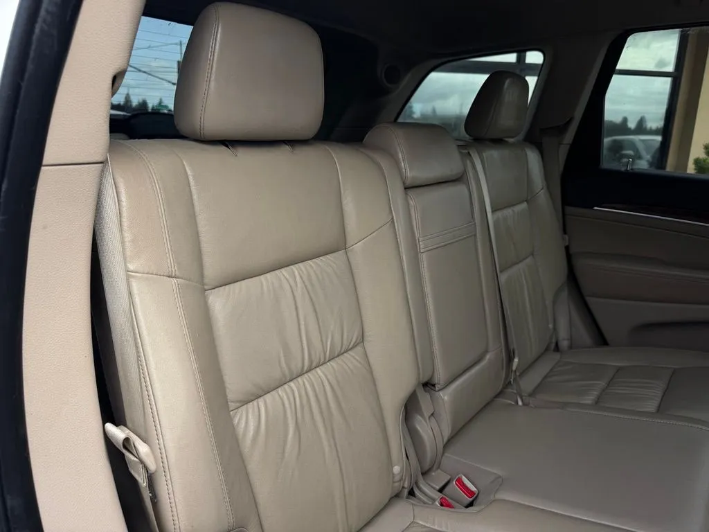 Jeep Grand Cherokee photo 21