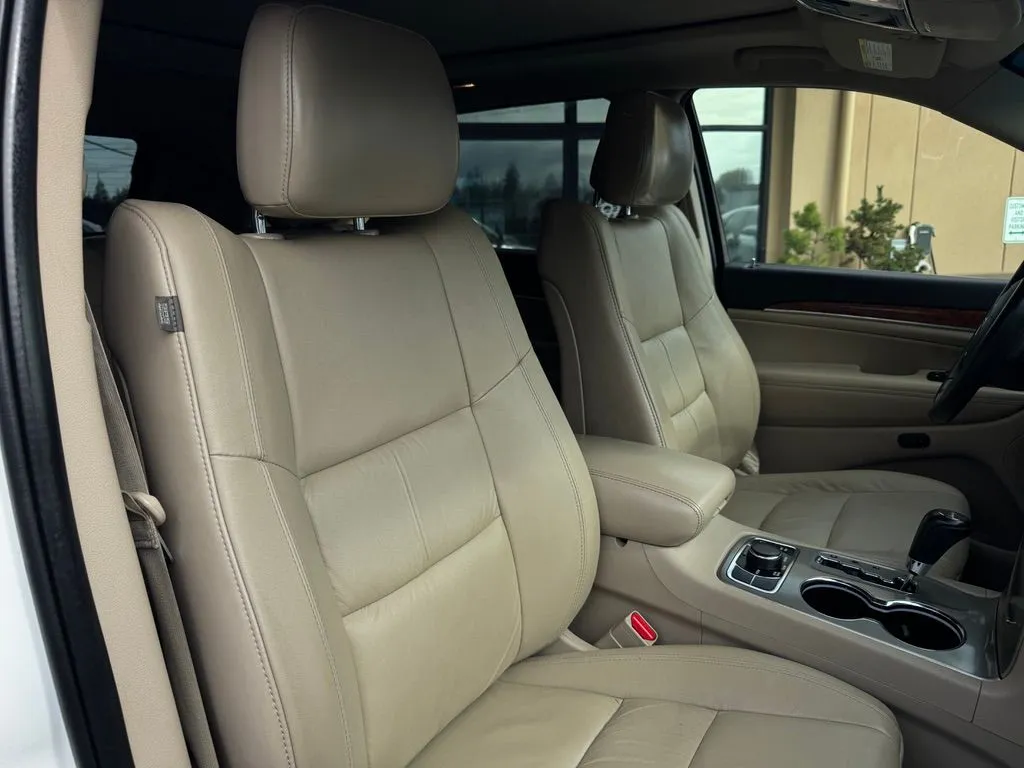 Jeep Grand Cherokee photo 24