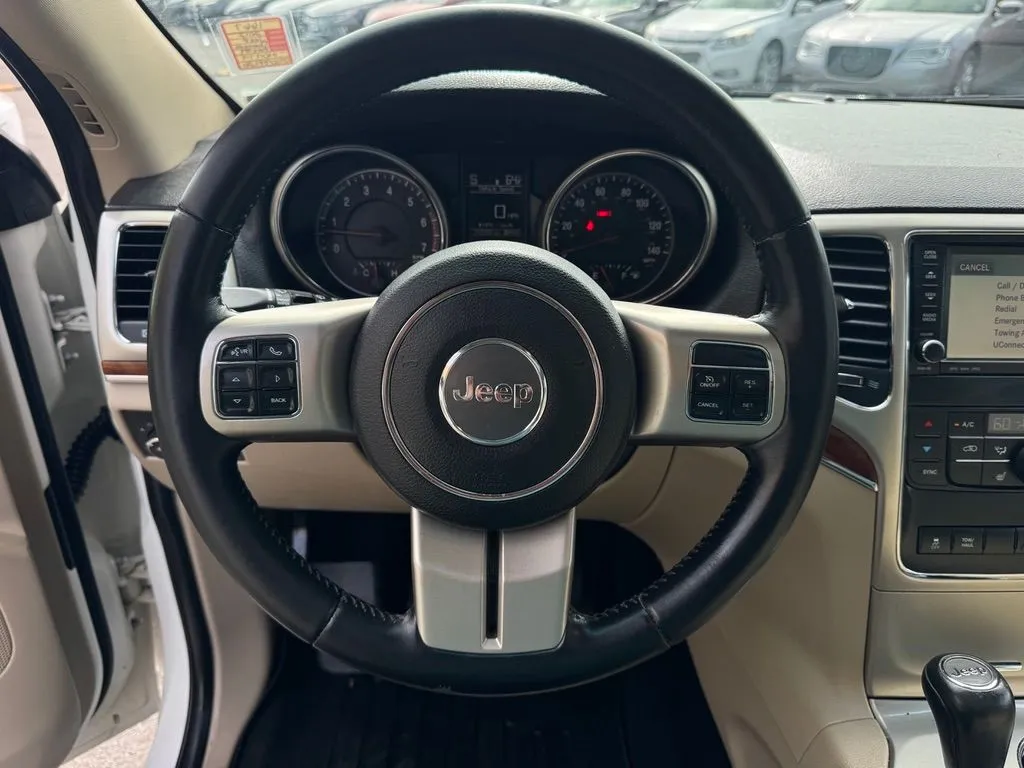 Jeep Grand Cherokee photo 30