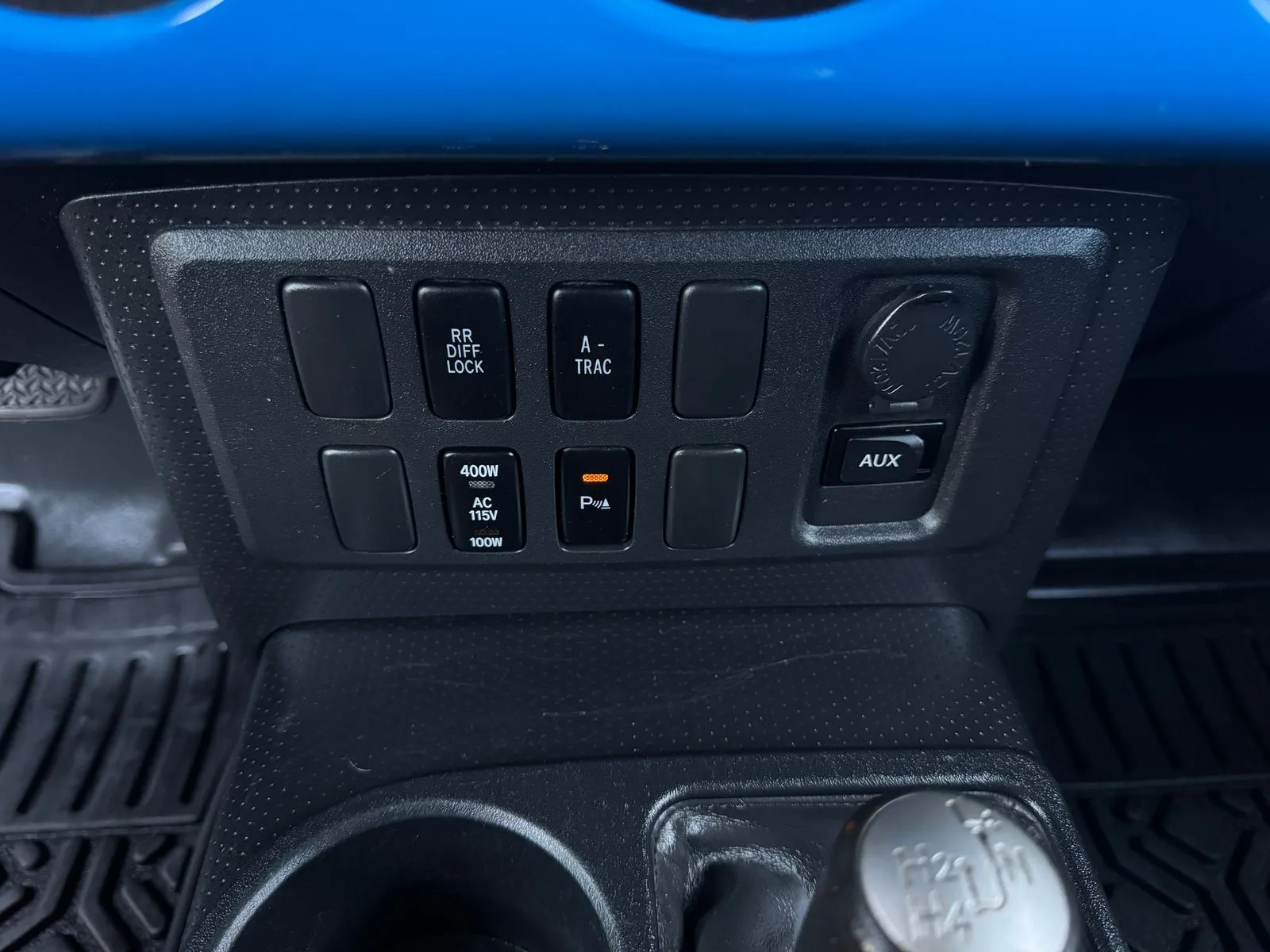 Toyota FJ Cruiser photo 28