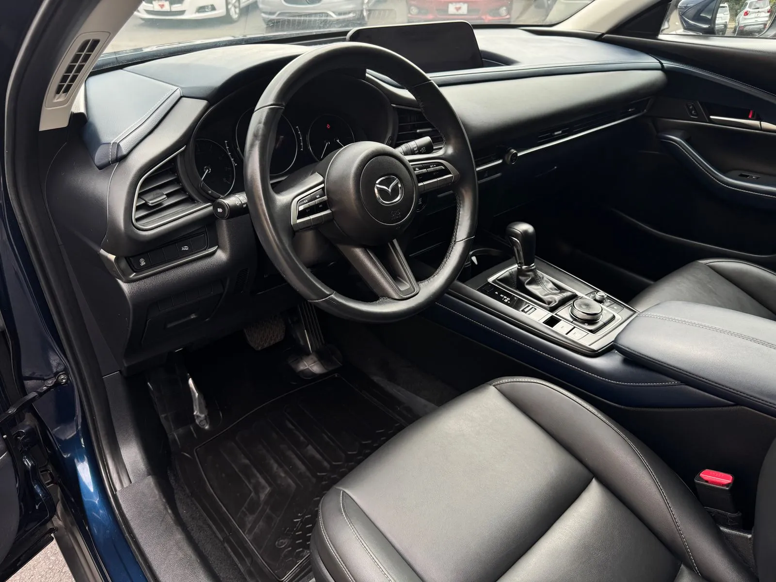 Mazda CX-30 photo 10